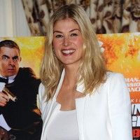 Rosamund Pike at a photocall for the release of Johnny English Reborn | Picture 74941